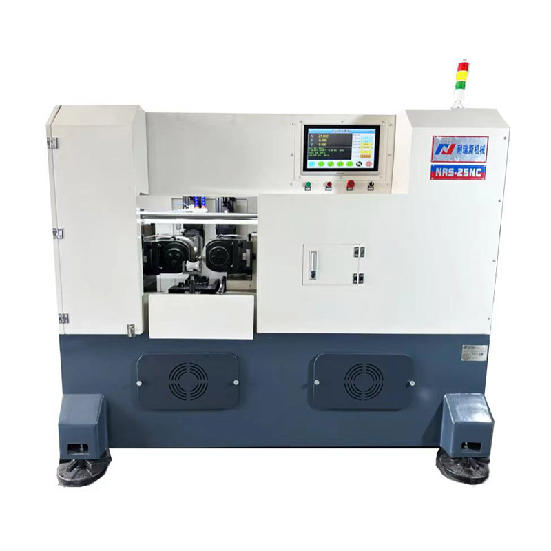 Cum mașinile de laminare a filetului CNC îmbunătățesc calitatea filetului și eficiența producției